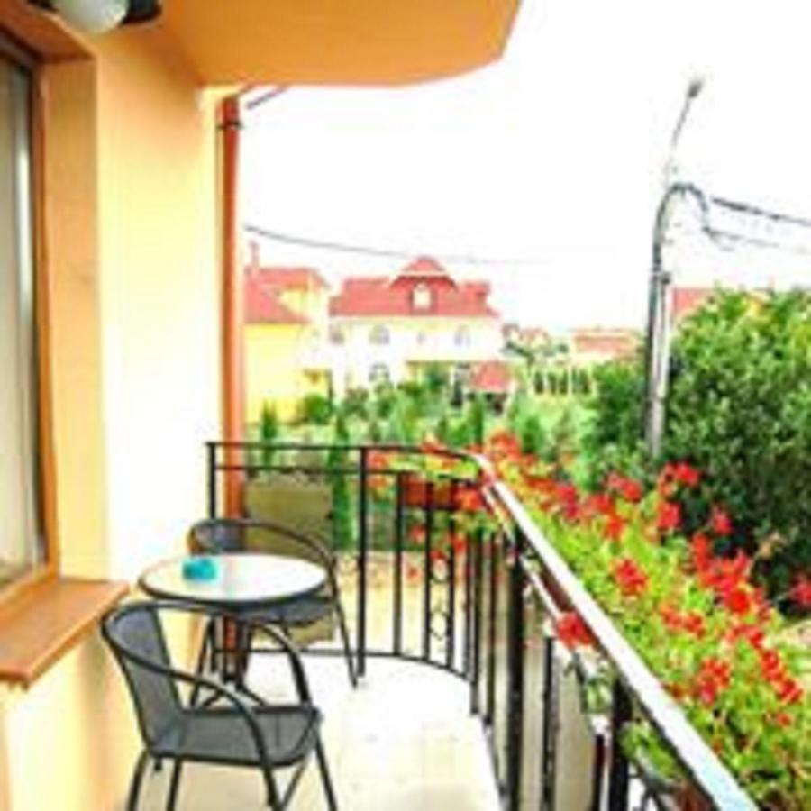 Casa Rad Hotel Sinmartin  Exterior photo